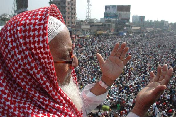 বিশ্ব ইজতেমার দ্বিতীয় পর্ব:‘হে আল্লাহ হাম সবকো মাপ ফরমাদে, তুঁম্ তো মাপ করনেওয়ালা তুঁ হামছে রাজি হো জা’