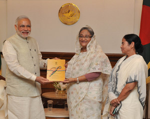 modi-hasina--www.jatirkhantha.com.bd...4