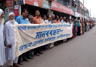 বরগুনায় ঘুষ-দুর্নীতি প্রতিরোধক-সাবাশ এসপি সাইফুল