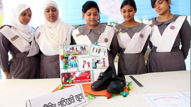 ইভটিজাররা সাবধান-মেয়েদের জুতায় স্থাপিত হয়েছে বৈদ্যুতিক শর্টসার্কিট ডিভাইস