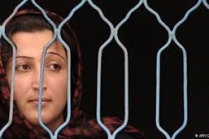 lady prisoner-www.jatirkhantha.com.bd