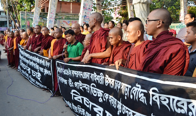 ‘তীব্র জ্ঞানসম্পন্ন ব্যক্তি স্বরাষ্ট্র মন্ত্রীর মাথা খারাপ হয়ে গেছে’