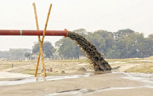 আড়াইহাজারে বালু’ সন্ত্রাসী-আ’লীগের দু’পক্ষের সংঘর্ষ-৯ জন গুলিবিদ্ধ