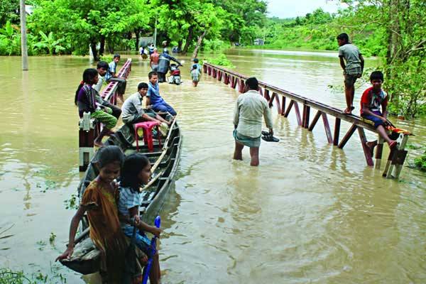 ৪দিনের প্রবল বৃষ্টিপাত-পাহাড়ি ঢলে-সারাদেশ থেকে বান্দরবান বিচ্ছিন্ন