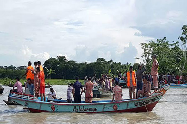 বরিশালে এমএল ঐশি ডুবি-১৩ মরদেহ উদ্ধার