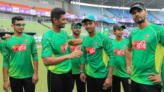 ব্যাটিংয়ে বাংলাদেশ-মোসাদ্দেকের ওয়ানডে অভিষেক