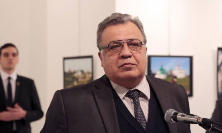 Russian ambassador shot dead- gunman said “Don’t forget Aleppo”