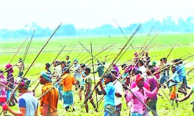 এবার রায়পুরা আ’লীগে টেঁটা-বন্দুকযুদ্ধে নিহত ২