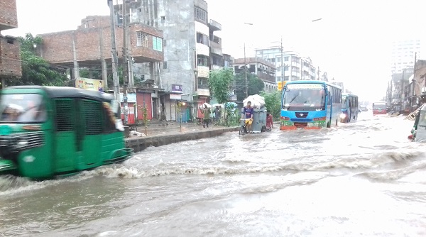 নিম্নচাপ-অবিরাম বৃষ্টিতে অচল সারাদেশ