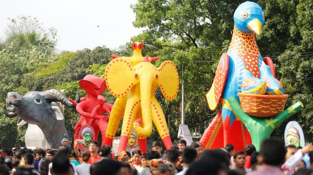 মঙ্গল শোভাযাত্রায় ১৪২৫ সাল শুরু