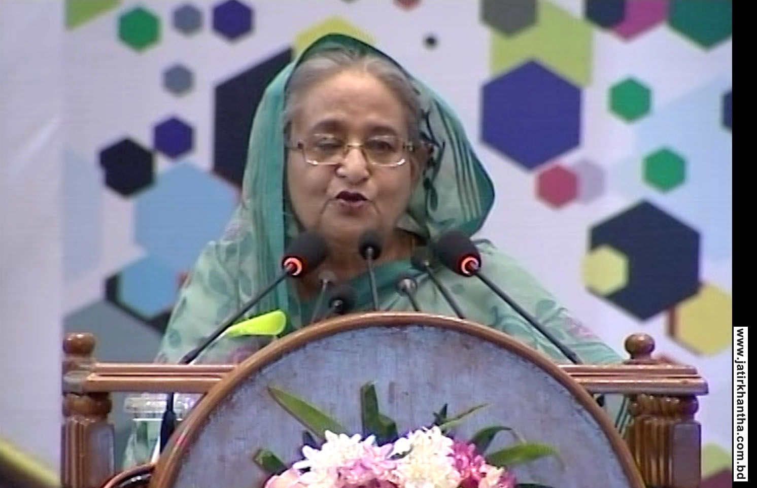 ‘টাকার সমস্যা নেই গবেষণা চালান’