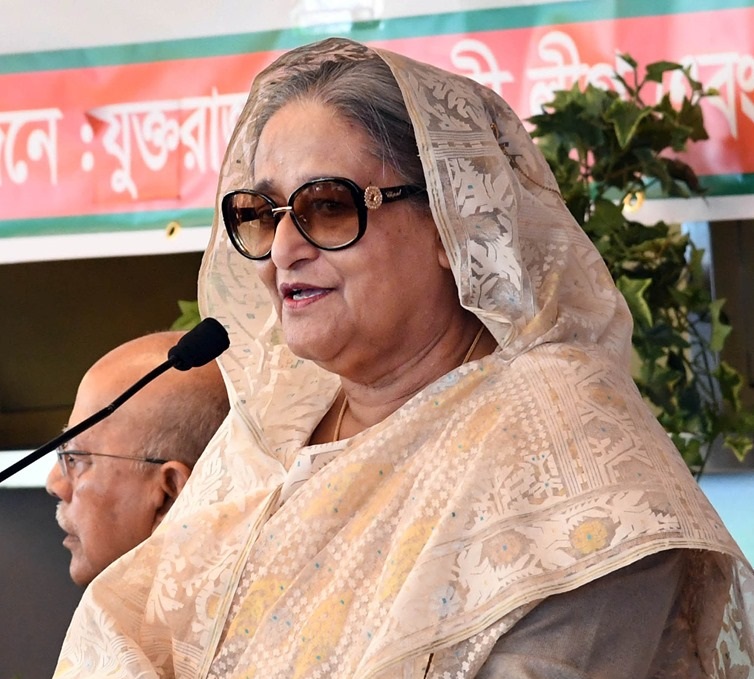 ‘আমরা বিদ্যুৎ চালিত ট্রেন চালু করবো’