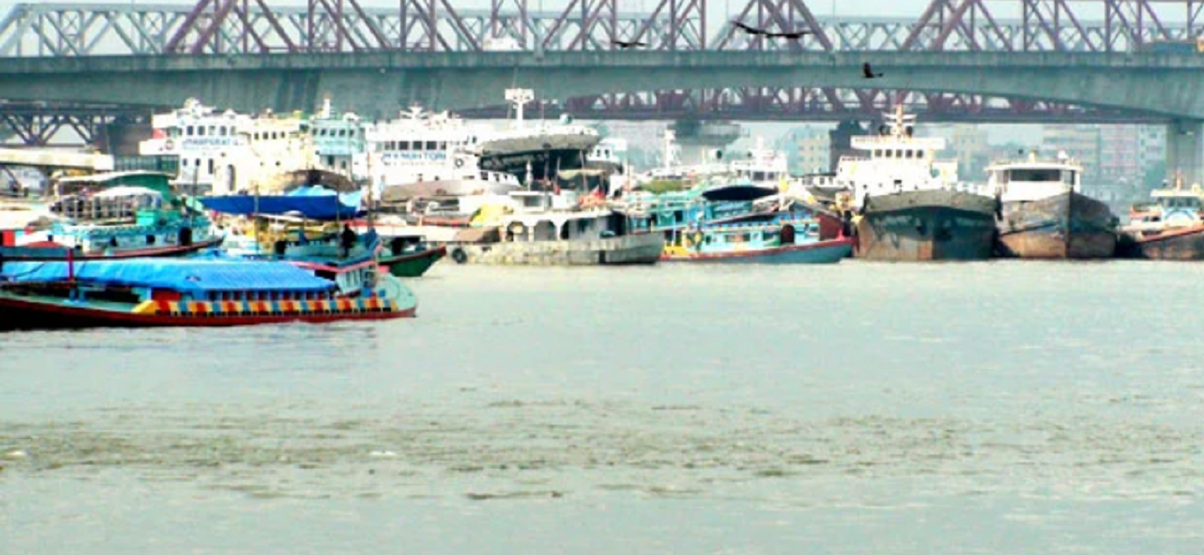 খোরাকি ভাতা ও ১১ দাবিতে নৌ ধর্মঘটে অচল সারা দেশ