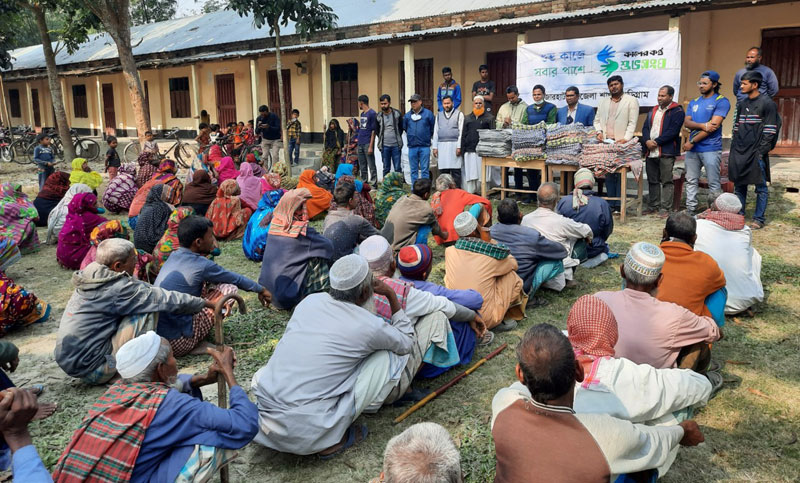 বসুন্ধরার কম্বল পেয়ে প্রাণ খুলে দোয়া করল বুলবুলি