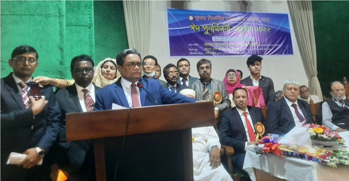 ৩০/৪০ বছর যদি মামলা পেন্ডিং থাকে-মানুষ বিচারের আশায় কতদিন ঘুরবে!