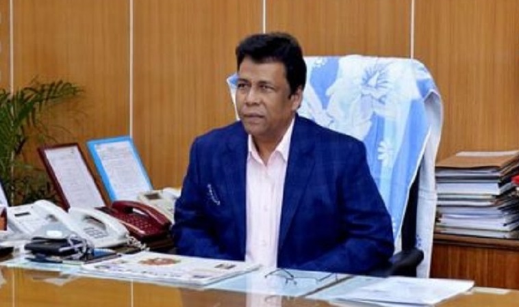 সচিবালয়ে অফিস করাকালীন তথ্য সচিবের চাকরী নাই-