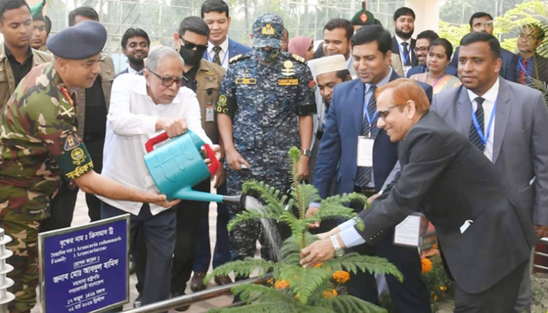 ‘দায়িত্ব পালনে রাজনীতির ঊর্ধ্বে থাকতে হবে আইনজীবীদের’