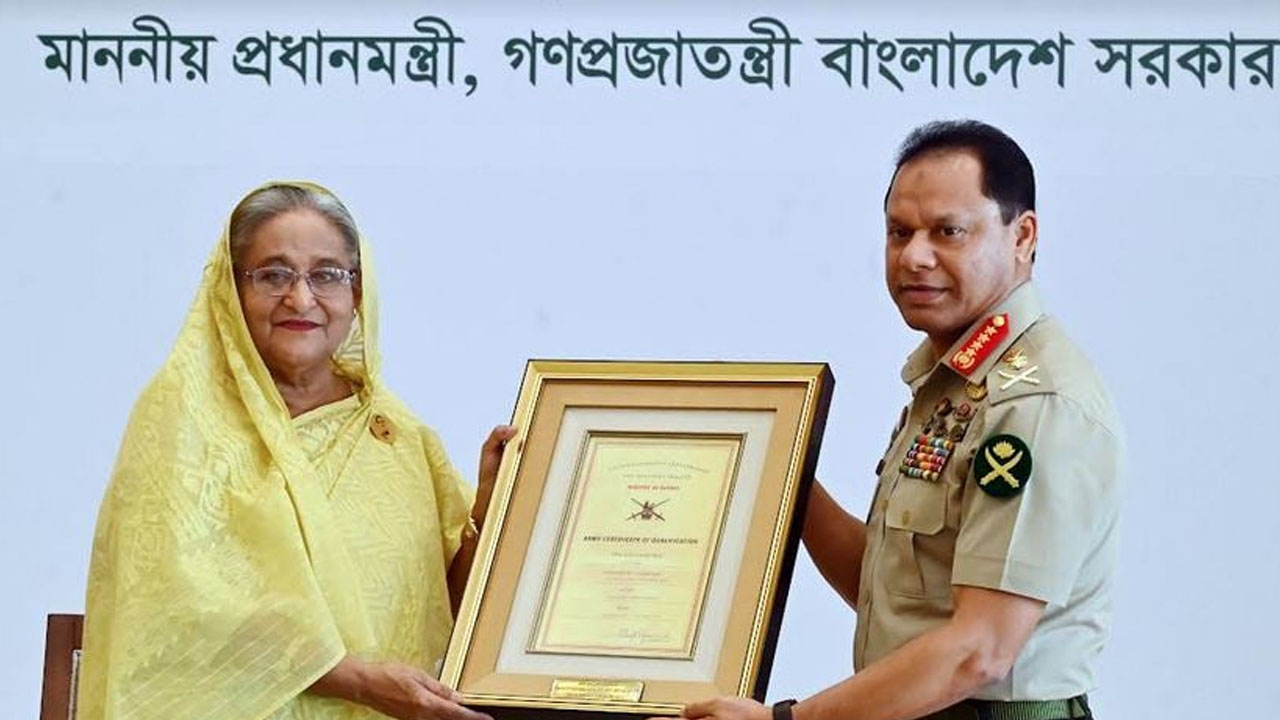 আস্থা ভরসা বজায় রাখতে হবে সেনাবাহিনীকে: শেখ হাসিনা