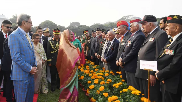 বাংলাদেশের ৫৩তম বিজয় দিবসে বঙ্গভবনে জমকালো আয়োজন