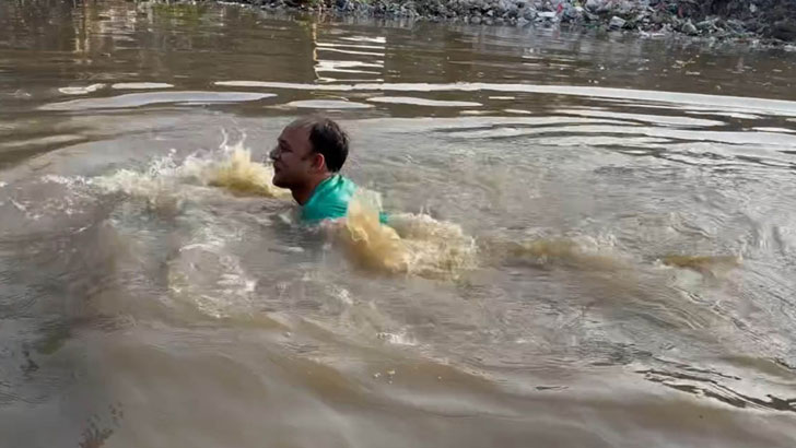 পরিত্যক্ত খোয়াই নদী পরিষ্কার করল এমপি