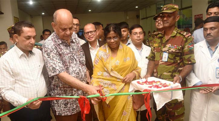 বিনামূল্যে হবে সরকারি স্বাস্থ্যসেবা- কুর্মিটোলায় স্বাস্থ্যমন্ত্রী