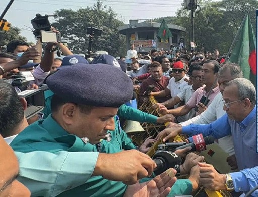 ভারতকে হুঁশিয়ারি বিএনপির-স্মারকলিপি হাইকমিশনারকে- 