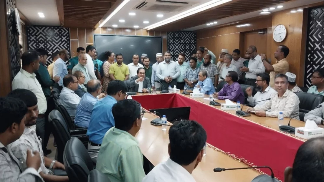 ‘সরকারি চাকরি (সংশোধন) অধ্যাদেশ২৫’ বাতিল দাবিতে আন্দোলন ১ দিনের বিরতি 